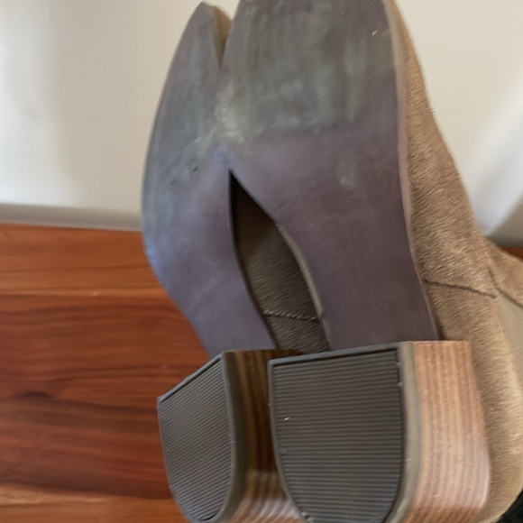 Steve Madden vanity suede chealsea boot sand beige taupe - Picture 5 of 8